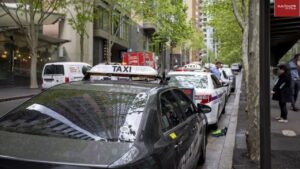 how-to-get-a-taxi-in-new-york