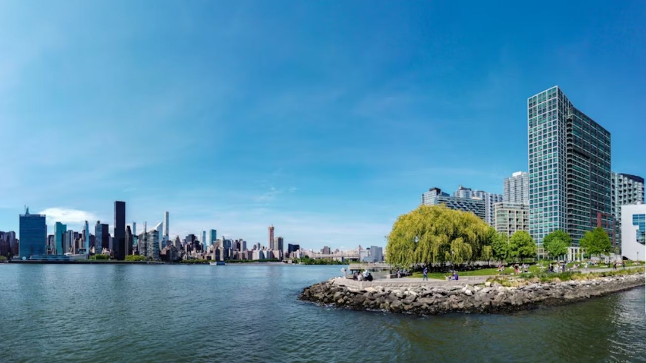 Panorama of the view from Long Island City, in New York City.