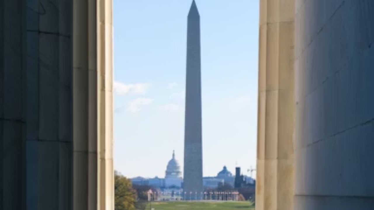View from Lincoln Memorial toward Washington Monument and Capitol.
