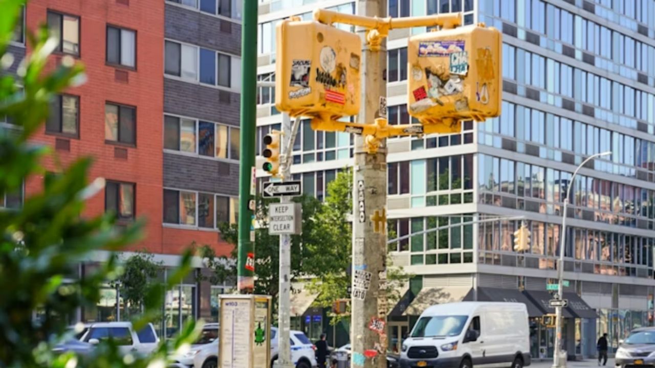 Bleecker Street and Bowery intersection with urban cityscape.
