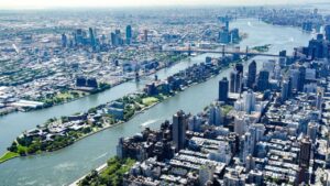 Aerial view of Manhattan, East River, and Roosevelt Island.